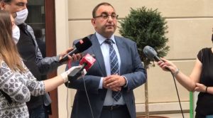 Бислимоски: Нема да дозволам да биде извалкано моето име