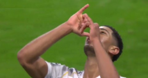 Белингам одговори на тврдењата дека сака алкохол и се забавува по дискотеки