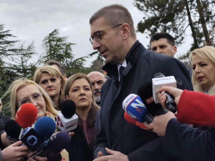 МИЦКОСКИ: За проблемот на превозниците во ЕУ разговараме уште од лани, решение од ЕК ќе бараме заедно со колегите од регионот