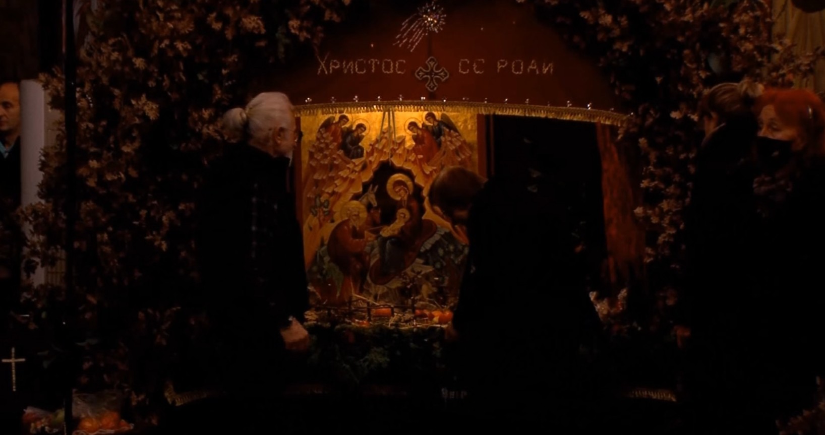 Православните христијани го празнуваат Бадник