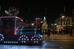 Општините потрошиле речиси 800 илјади евра за новгодишно украсување: една фирма добила најголем дел од тендерите