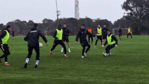 Иан Пулиео потпиша за Вардар, разделба со Чимпембе, Бајо отстапен во Арсими