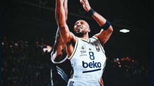 Фенербахче во трилер до победа над Болоња