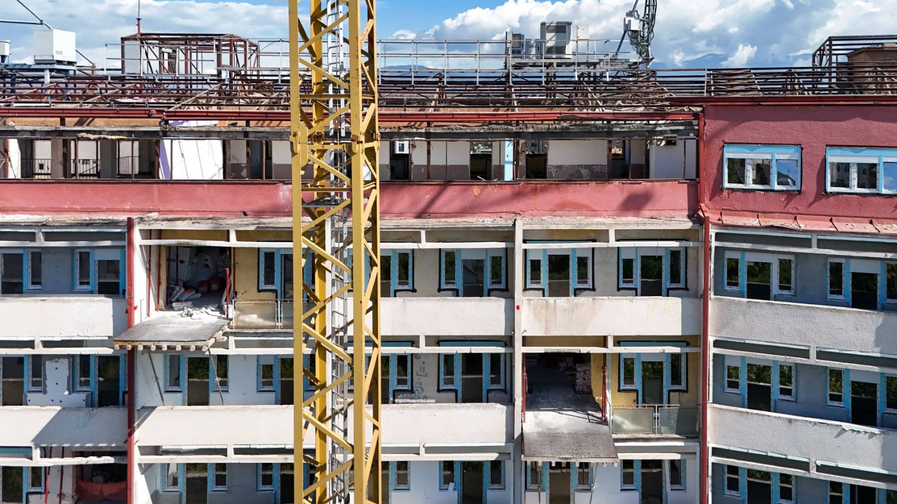 Нови 40 милиони евра заем за енергетска обнова на студентски домови и училишта