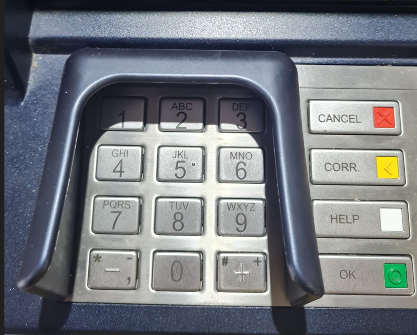 ГЕРМАНСКАТА БАНКА ЌЕ ГО ПРОШИРИ КОРИСТЕЊЕТО НА ВИ и ќе го  намали бројот на филијалите