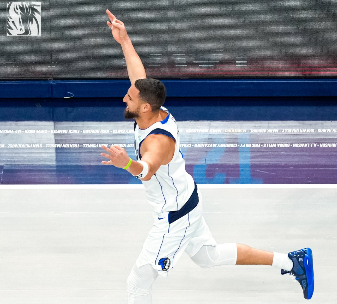 Денвер ги „гази“ ривалите без Јокиќ во тимот, Томпсон стигна до 17.000 поени во кариерата (Видео)