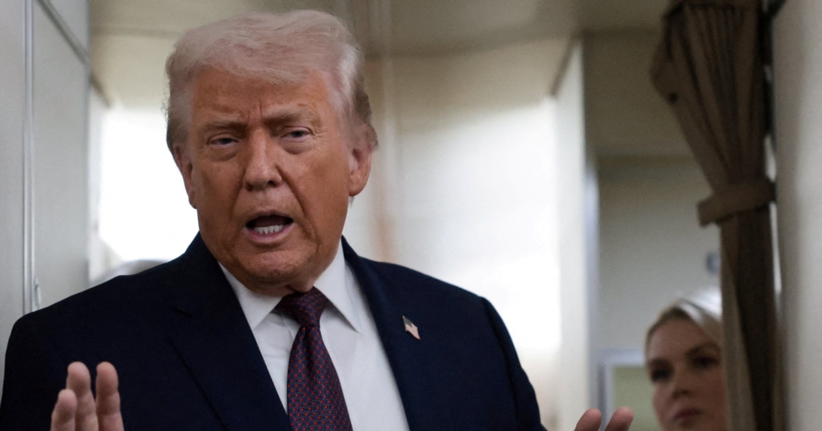 Трамп го повика Иран да „постигне договор“ или следниот напад ќе биде „полош“