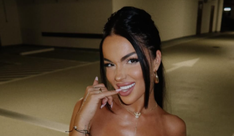 Тетоважи на интимните делови: Теодора Џеверовиќ во црно бикини предизвика „бура“ на социјалните мрежи