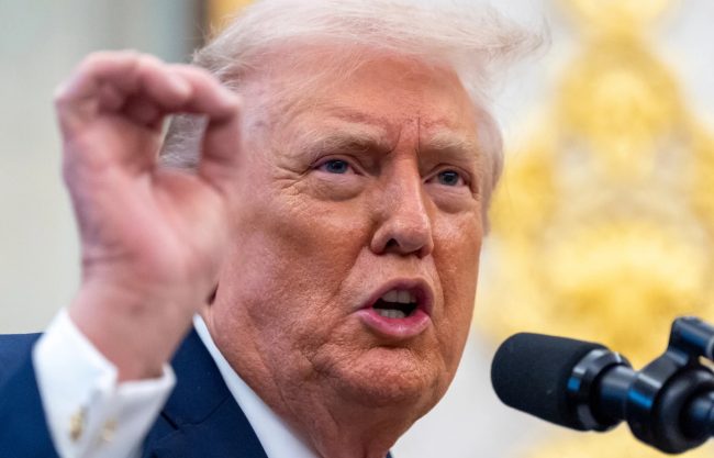 НЕ МИ ТРЕБА МЕЃУНАРОДНОТО ПРАВО, МОЖЕ ДА МЕ ОГРАНИЧИ САМО МОЈАТА МОРАЛНОСТ, ВЕЛИ ТРАМП