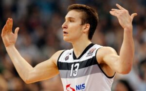 „Богдановиќ се враќа во Партизан? Нека остане тајна засега“