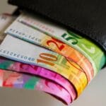 Кирија, сметки, храна – колку заработува, а колку заштедува еден Македонец во Швајцарија?