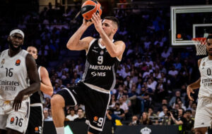 Вања Маринковиќ успешно опериран