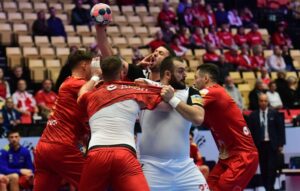 ПОЛУВРЕМЕ: „Плус четири“ на паузата, десет минути не примивме гол