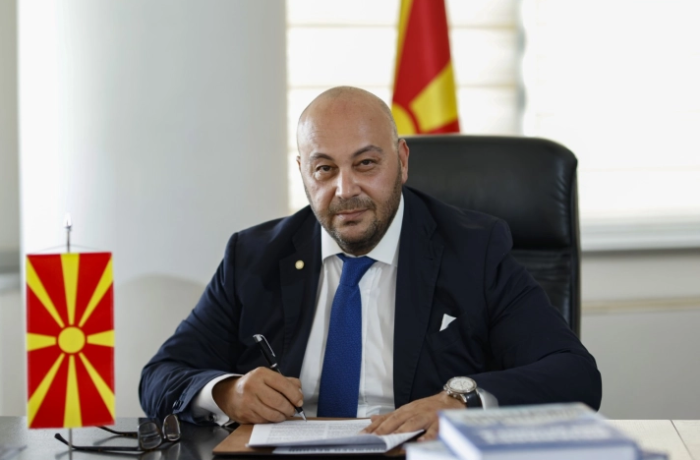 Честитка за Новата година од претседателот на Уставниот суд Костадиновски