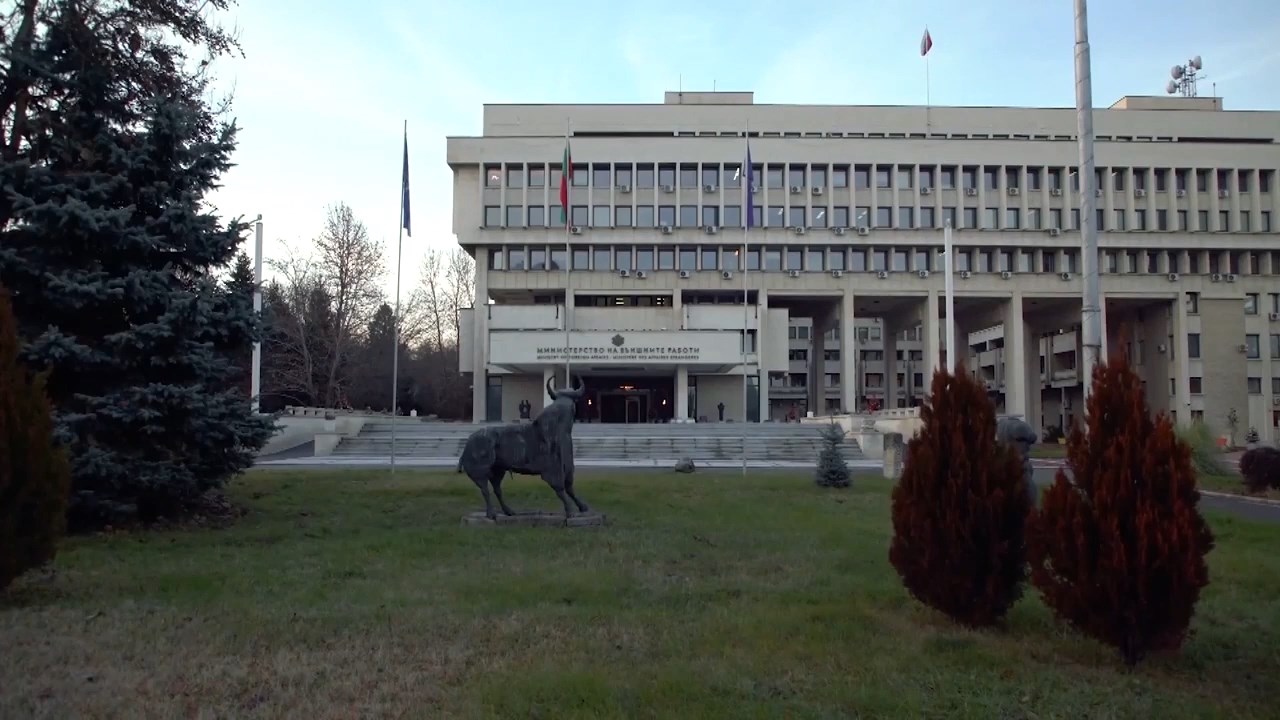 Скопје и Софија со нови “препукувања“ за акцискиот план за малцинства што Македонија и го испрати на Бугарија