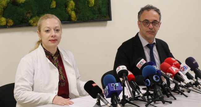 ЗДРАВСТВЕНИTE РАБОТНИЦИ И СТУДЕНТИTE ПО МЕДИЦИНА И СТОМАТОЛОГИЈА МОЖЕ ДА СЕ ПРИЈАВАТ ЗА БЕСПЛАТНИ ВАКЦИНИ ПРОТИВ ХЕПАТИТИС Б