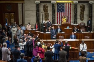 Демократите поради Трамп бараат да се активира 25-тиот амандман