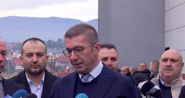 Мицкоски повторно спомна „политички глодари“ откако беше запрашан до каде е еднократната парична помош за семејствата на загинатите од Кочани