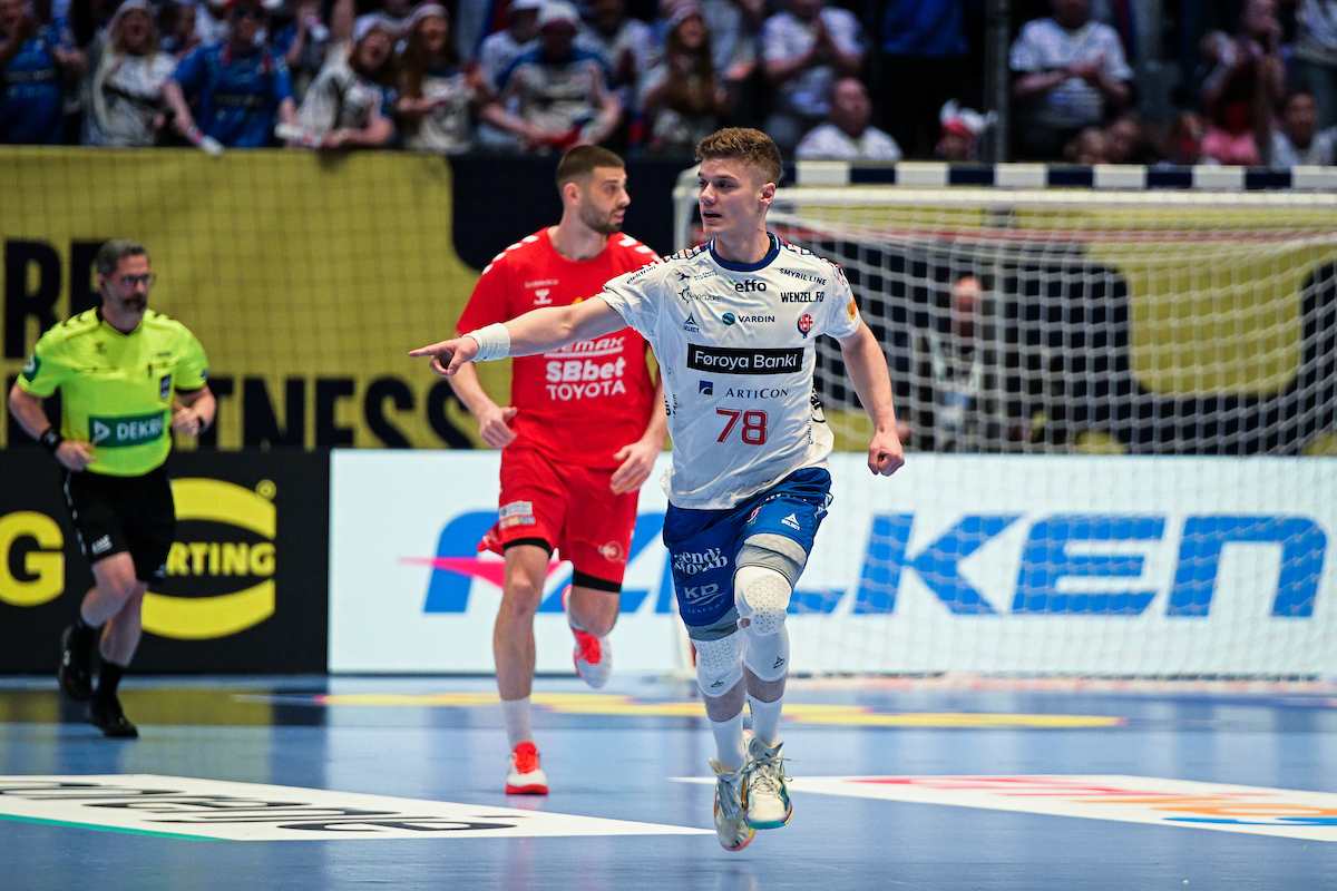 Црна Гора на колена пред Фарски Острови, Исланд преку Полска до ТОП 12