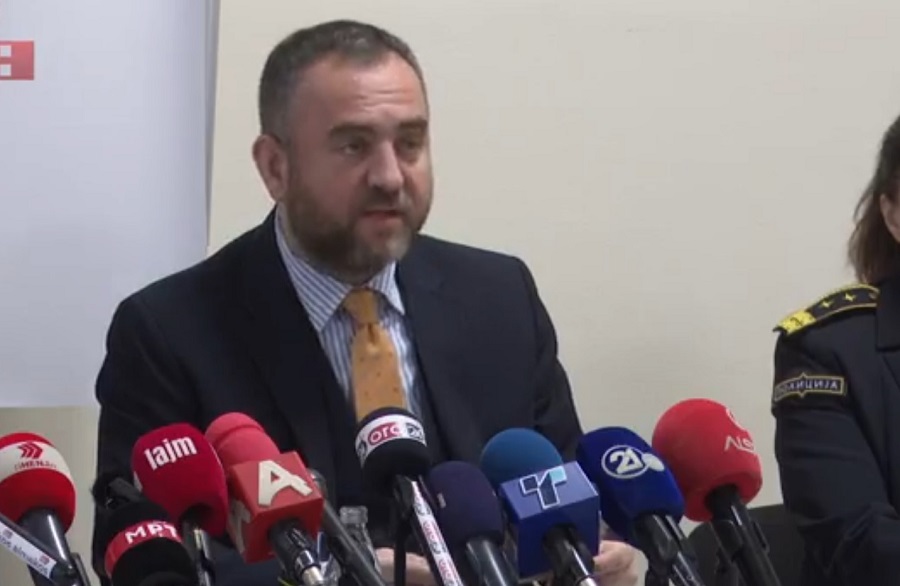 Се размислува за заострување на казнената политика за пиротехнички средства, вели Тошковски