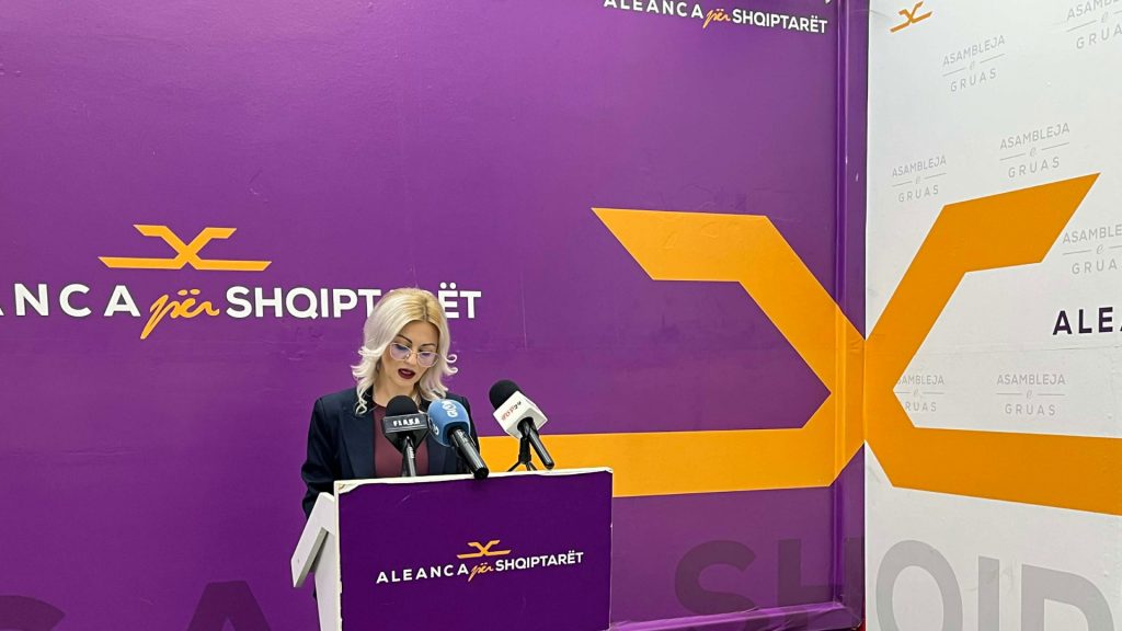 АА: Нема да дозволиме преку политички маневри да се укине институционалната застапеност на Албанците