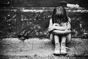 Силувале 13-годишно девојче, го удирале и навредувале: Осомничени четири лица од Неготинско