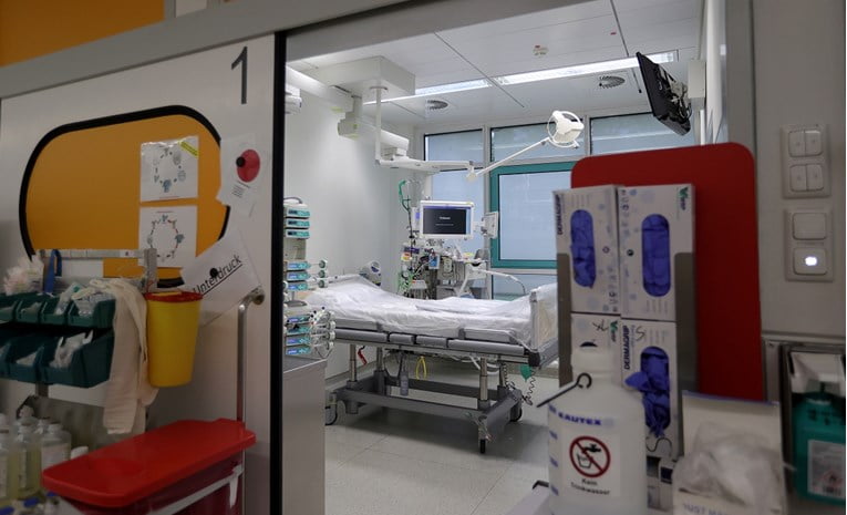 Државен советник на Вале: Од 80 до 100 повредени во пожарот се во критична состојба