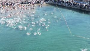 Мартин Гоџо повторно го фати светиот крст во Охридското Езеро