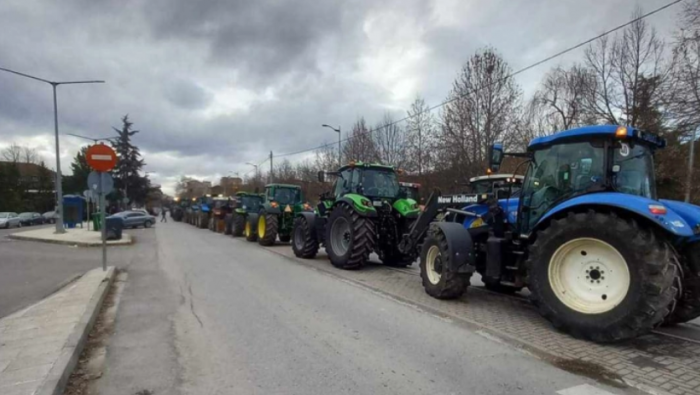 ГРЧКИ МИНИСТЕР: Нема да се дозволи повторно да се затворат граничните премини