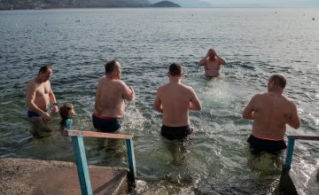 Фото галерија: Со зимско капење, песна и дружба, Охрид го одбележа Денот на рибарите