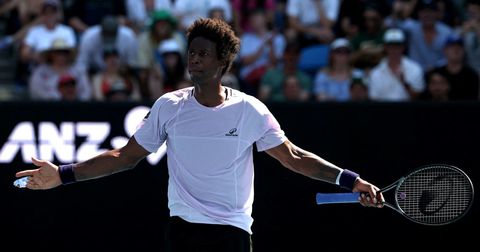 Гаел Монфилс со четиричасовен маратон се прости од Австралија Опен