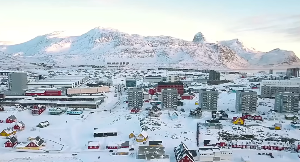 Жителите на Гренланд добија совет да се спремаат за воената инвазија