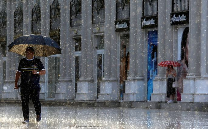 Повремен дожд и разведрување попладне