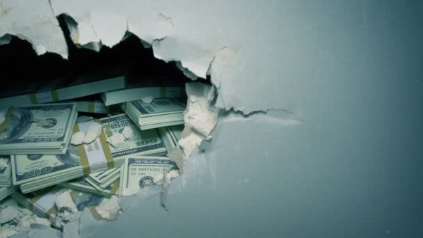 Како во Колумбија, пронајдени соѕидани 350.000 евра кај македонски судија