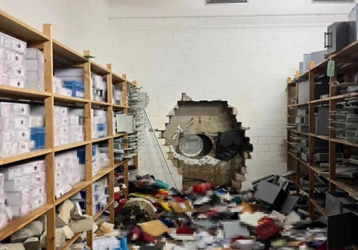 Полиција потврди дека крадците испразниле 3.000 сефови од трезорот на Шпаркасе банка во Гелзенкирхен