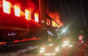 Петмина се убиени во руски напад со беспилотно летало врз воз во регионот Харков