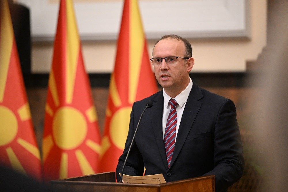 Како членка на НАТО, не ни прилегаат технички влади, а предвремените избори носат нестабилност, рече Гаши