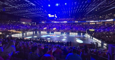 ВИДЕО: Атмосферата фантастична, музичко и светлечко шоу во Хернинг!