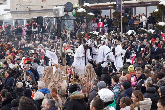 ФОТО ГАЛЕРИЈА: Мицкоски на василичарска вечер во Дебрца