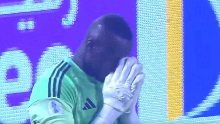 Ова е најбизарниот голмански автогол што сте го виделе (Видео)