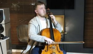 (ВИДЕО+ФОТО) Бранка Костиќ Марковиќ за албумот „Beyond the Silence“ на Антонио Илиоски, а ни изведе музика која ве обзема и носи во некои негови „емотивни води“