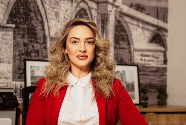 Лидерство со вредности: како М КЕШ гради доверба преку човечки пристап