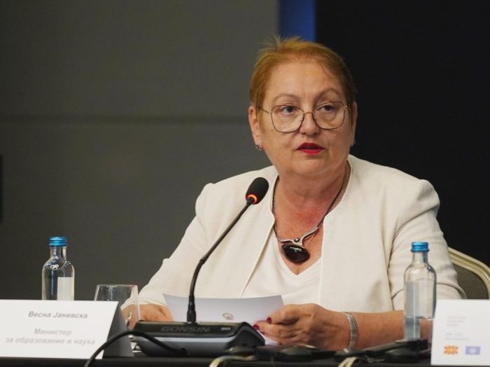 ЈАНЕВСКА: Ред во образованието ќе ставиме со оптимизација на училишната мрежа, едносменска настава и продолжен престој во училиште
