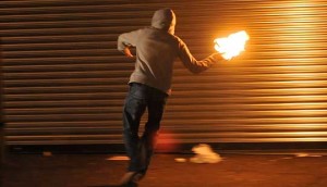 Во куќа во Ѓорче Петров фрлени две запалени стаклени шишиња, повредени нема