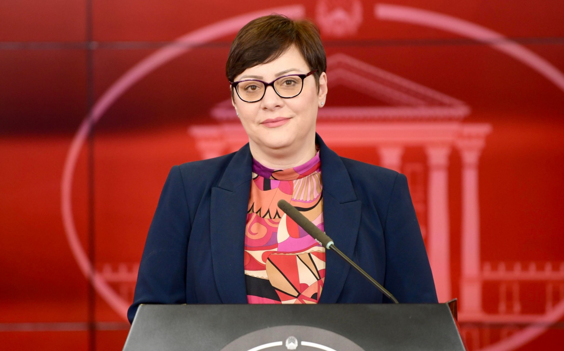 Димитриеска Кочоска: Најголемиот американски пензиски фонд инвестираше во еврообврзницата од милијарда евра