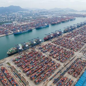 Царините на Трамп не ја запреа Кина, извозот руши рекорди