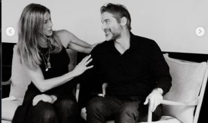 (ФОТО) ПОКРАЈ НЕГО, ТАА НАШЛА СÈ ШТО БАРАЛА: По години осаменост и лоши избори, Џенифер Анистон цвета од љубов