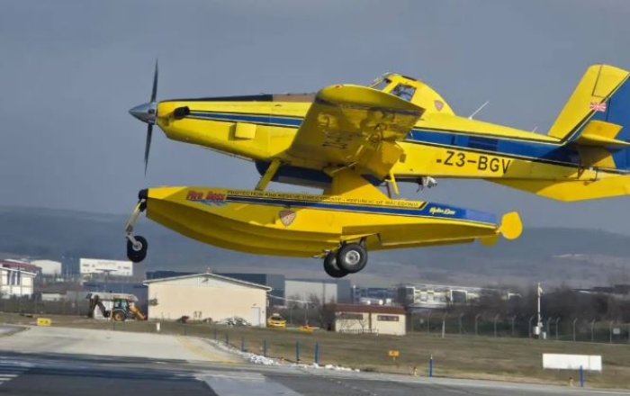 Извршени првите тренажни летови со „Ер тракторите“ на Дирекцијата за заштита и спасување