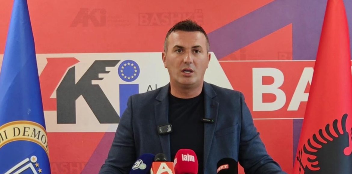 Aдеми: ДУИ останува на барањето за предвремени парламентарни избори