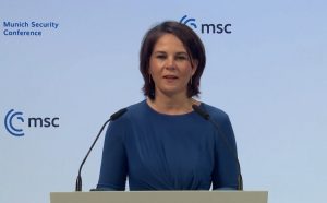 Бербок: Не е потребна нова организација за да се обезбеди светскиот мир